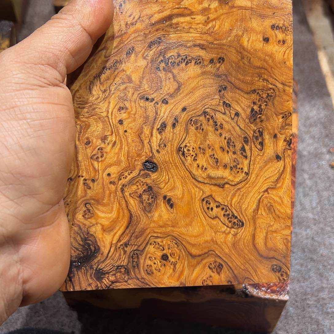 非洲檀香无事牌凋*