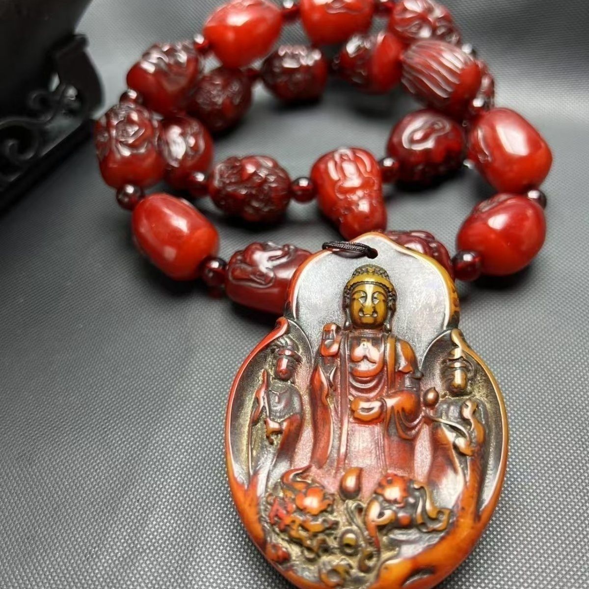 文玩老蜜蜡十八罗汉佛珠吊坠手持手串莲花观音念珠手持项链实物拍