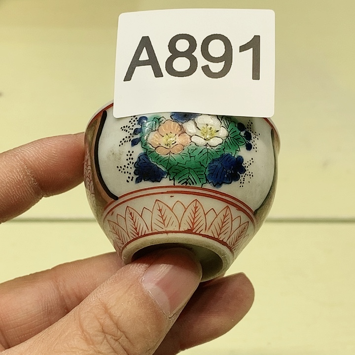 茶具瓷器杂项如图所示