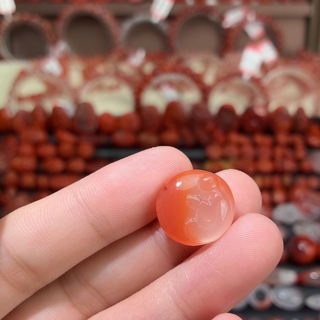 南红玛瑙未镶嵌颈饰无相佛