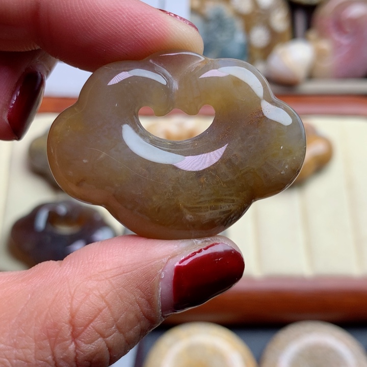 硅化珊瑚（珊瑚玉）颈饰未镶嵌