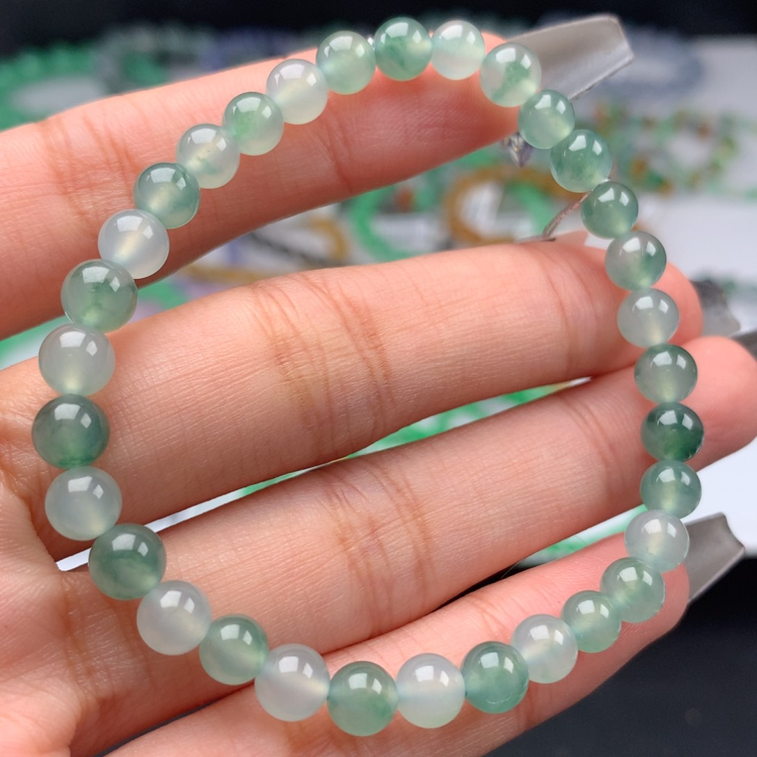 翡翠手链未镶嵌卡