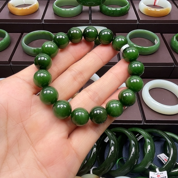 和田玉未镶嵌手串