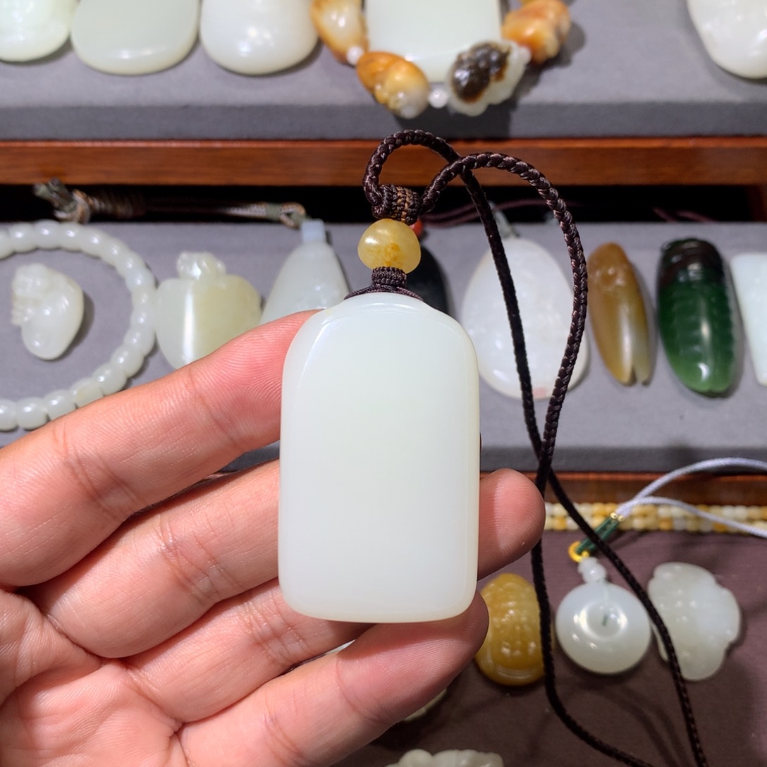 E***n和田玉未镶嵌挂件