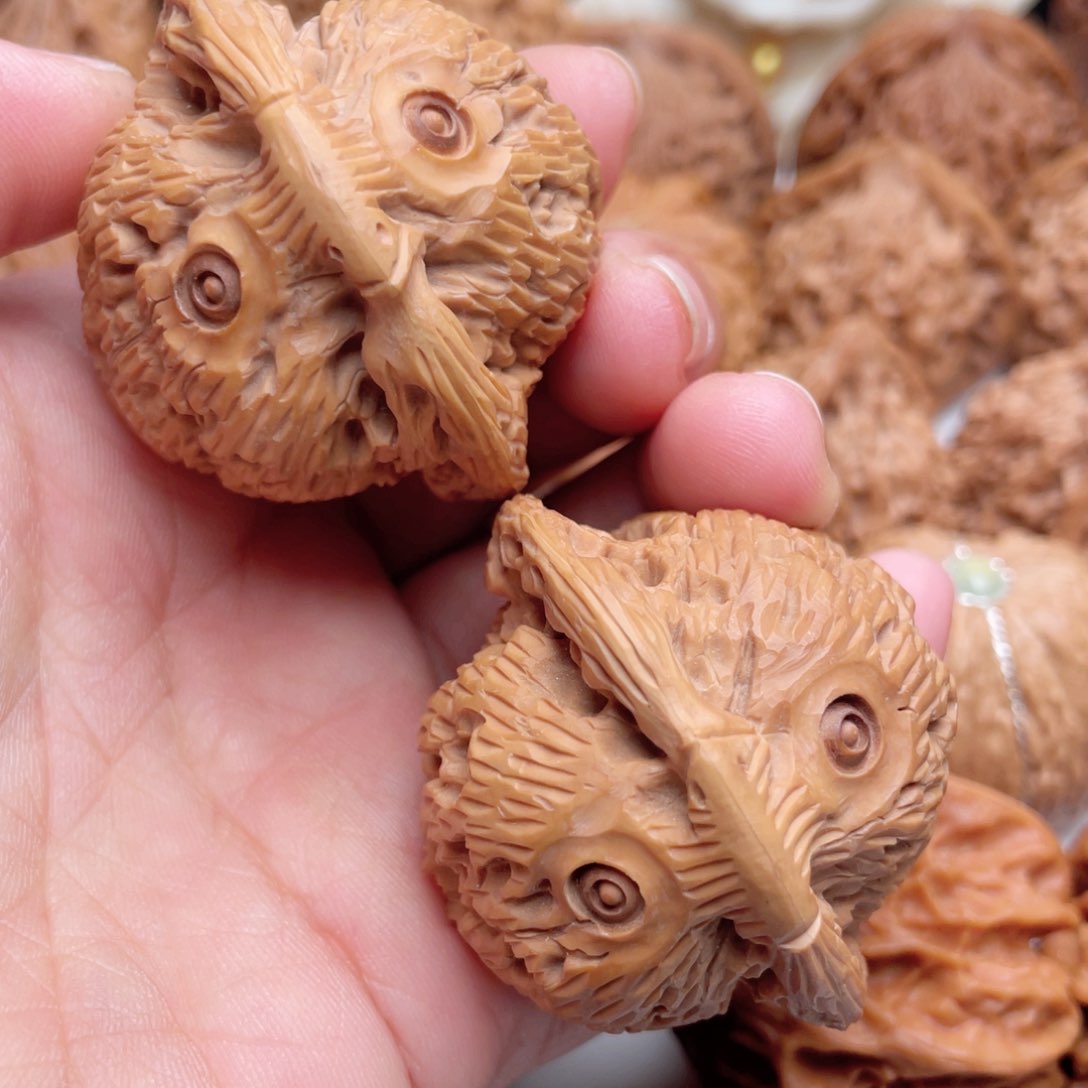 文玩核桃吊坠招财鸟