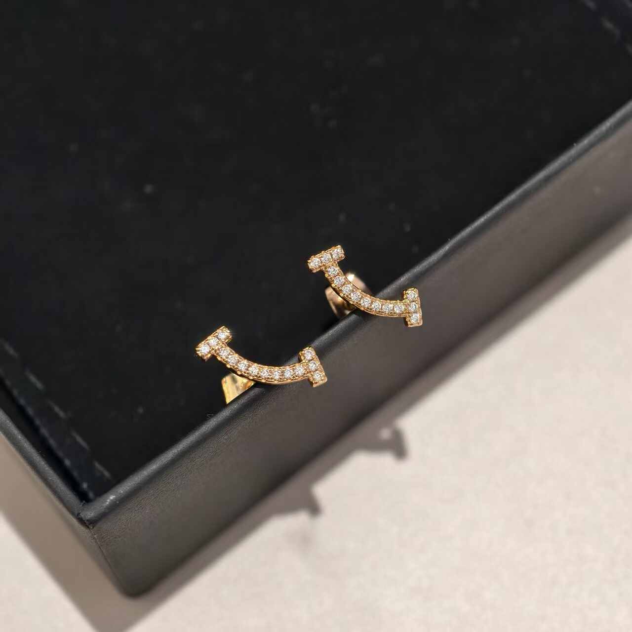 铜合金耳饰 高级简约微笑106