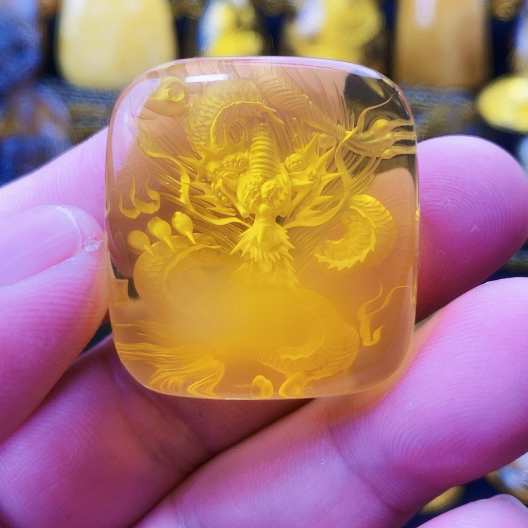 【闪购商品】金珀颈饰未镶嵌琥珀阴雕