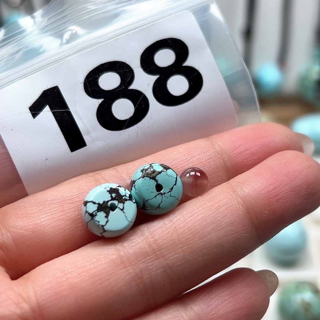 南红玛瑙颈饰未镶嵌