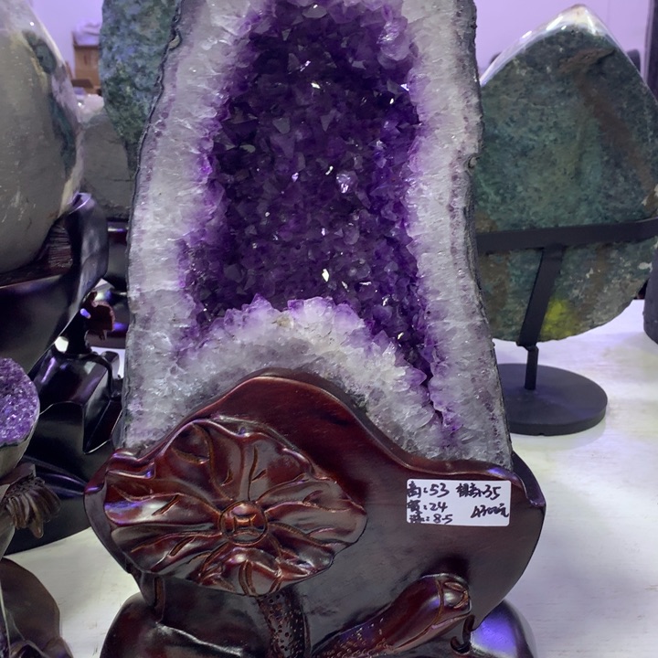 紫晶大型摆件（非配饰）未镶嵌