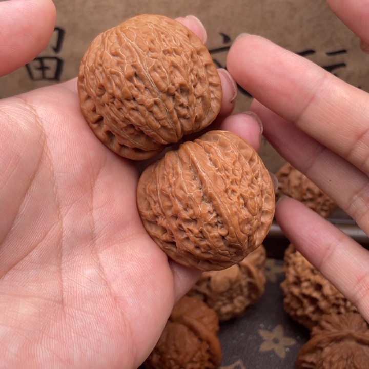 钻****把件文玩核桃39铁锤微修尖