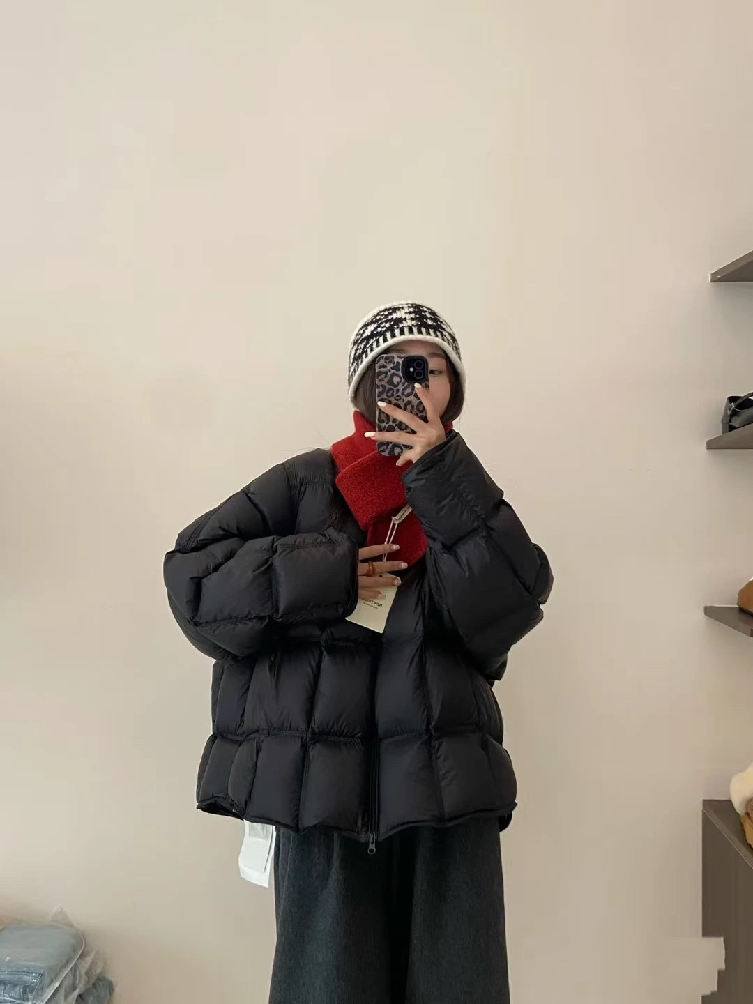 小方块圆领真羽绒服女短款白鸭绒压格简约