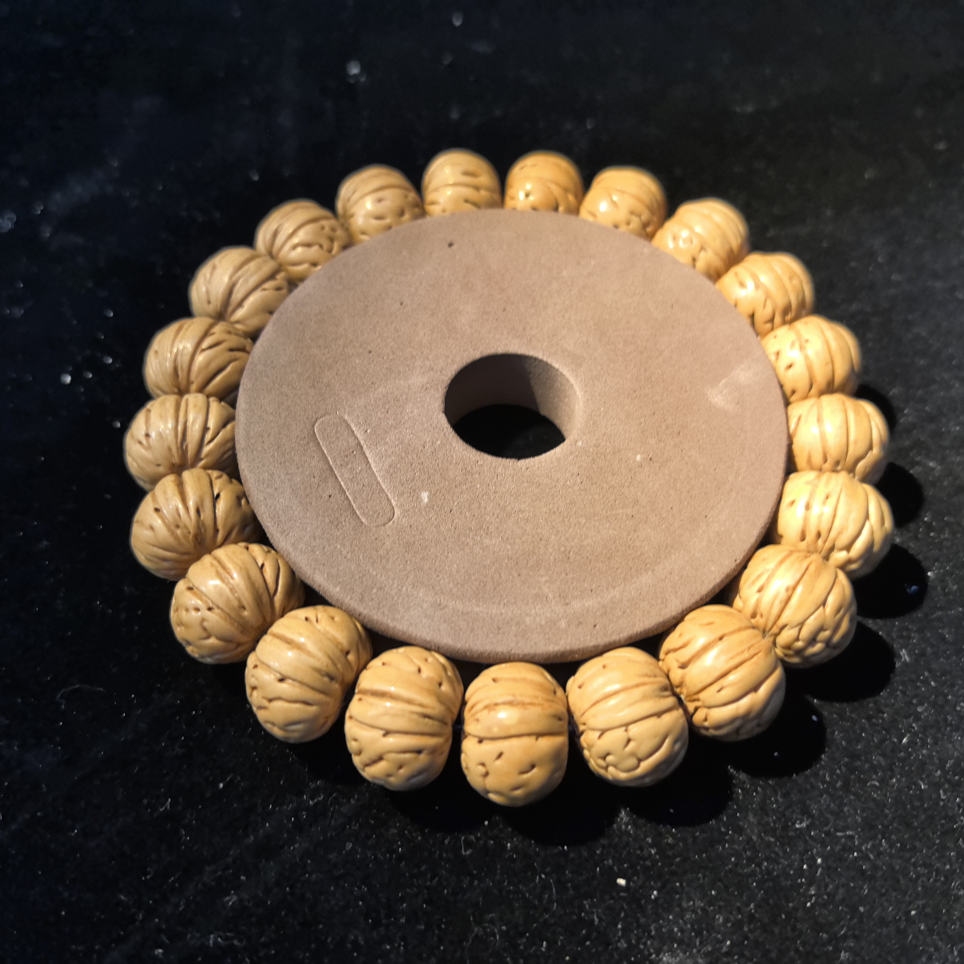 精品钮扣16尺寸核王桃核