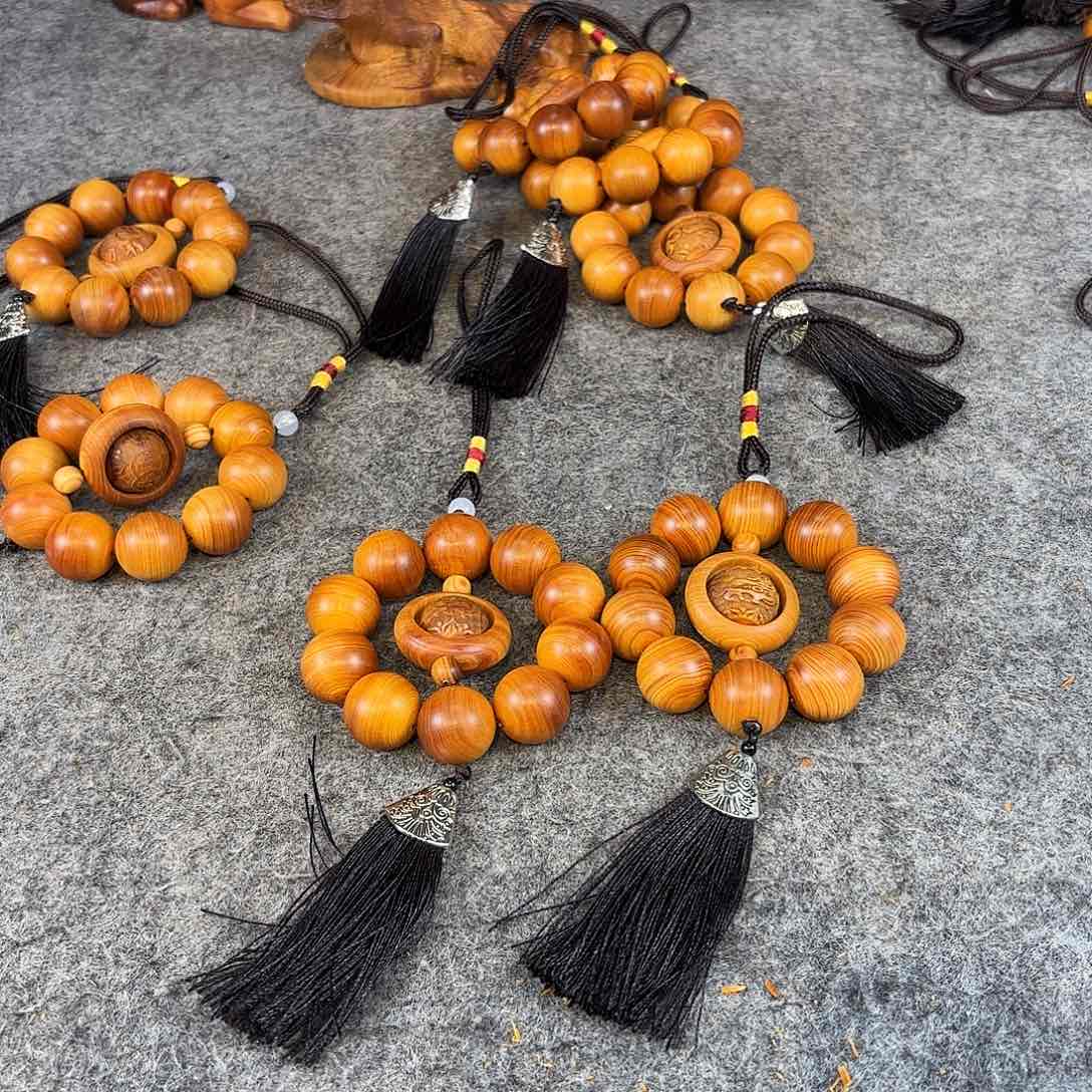 柏木（崖柏）2.0黑油玉化 车挂 香薰挂件 到手2条