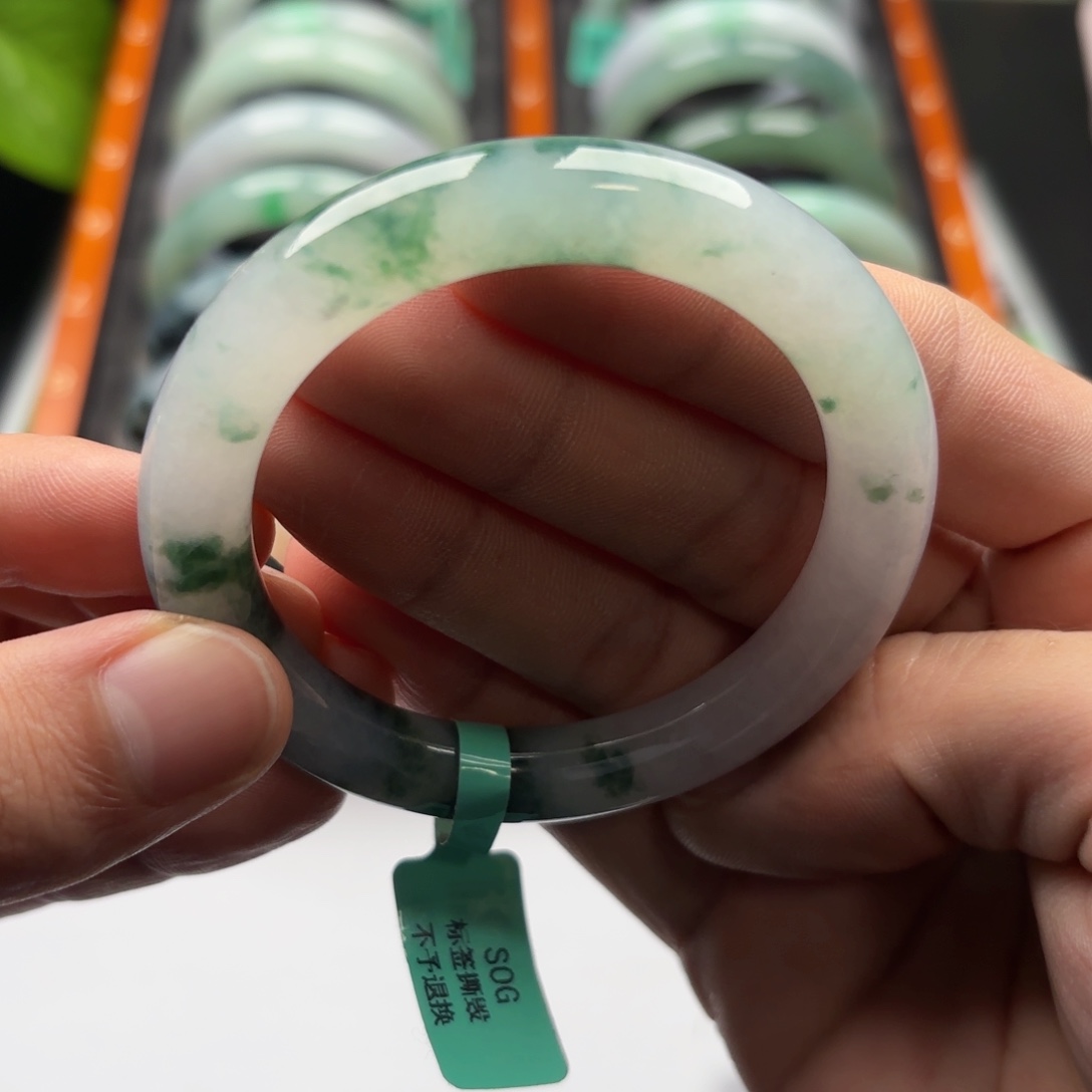 翡翠未镶嵌手镯5255 34