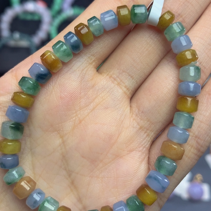 翡翠手链未镶嵌翡翠