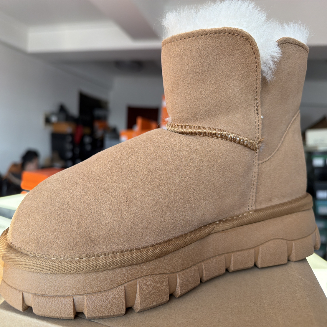 冬季牛皮羊毛加绒加厚保暖防滑短筒经典款雪地靴2582