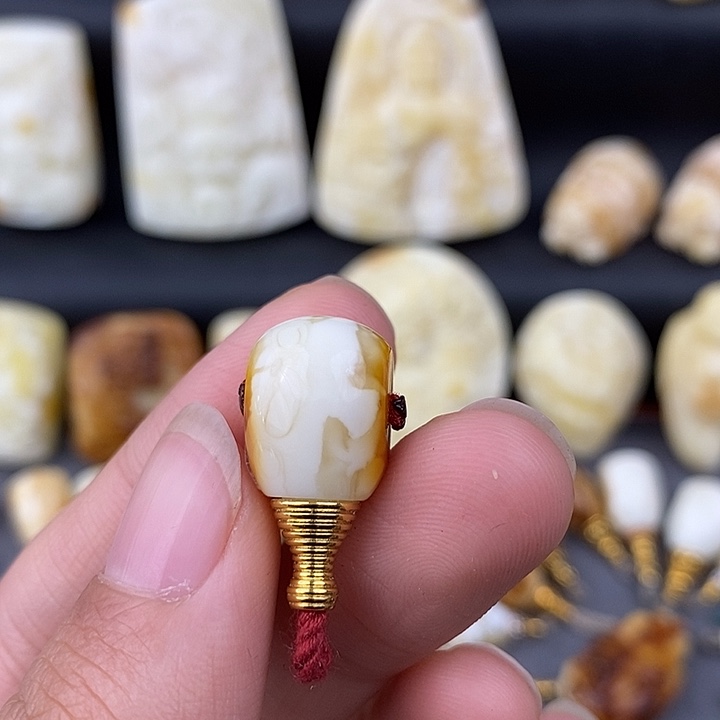 琥珀未镶嵌裸石11三通c908