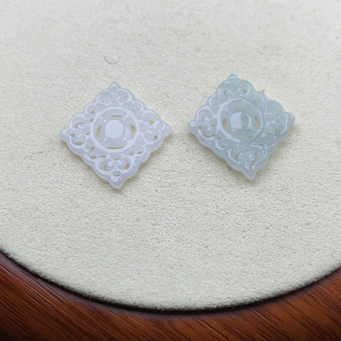 翡翠戒指未镶嵌福利一对