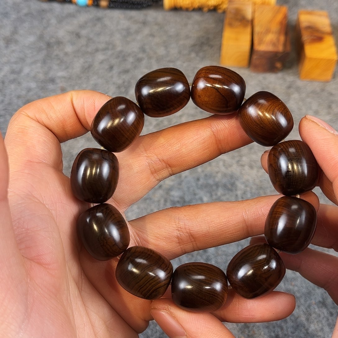 柏木（崖柏）崖柏绿色手串五灵脂1.7/2.0