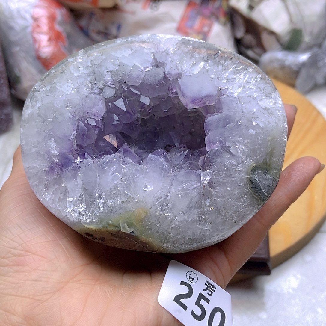 紫晶大型摆件（非配饰）未镶嵌