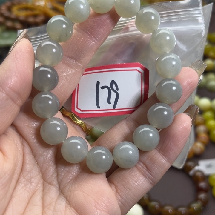 蛇纹石玉未镶嵌手链