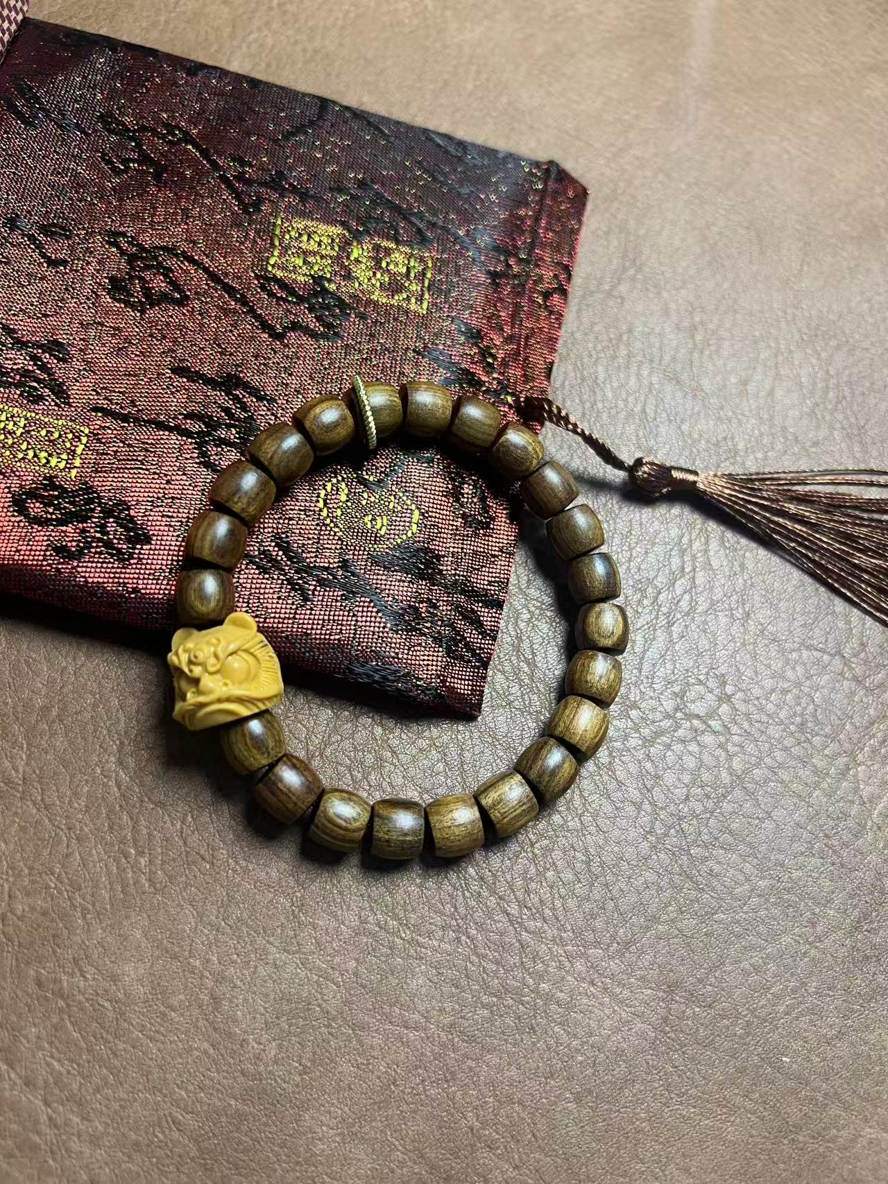 205—单圈桶珠0.8带黄醒狮