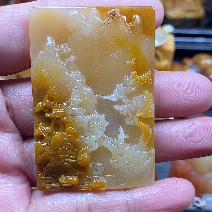 石英质玉（黄龙玉）合金颈饰