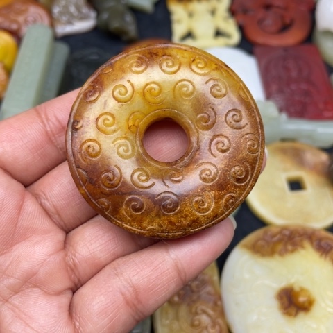 蛇纹石玉颈饰未镶嵌41