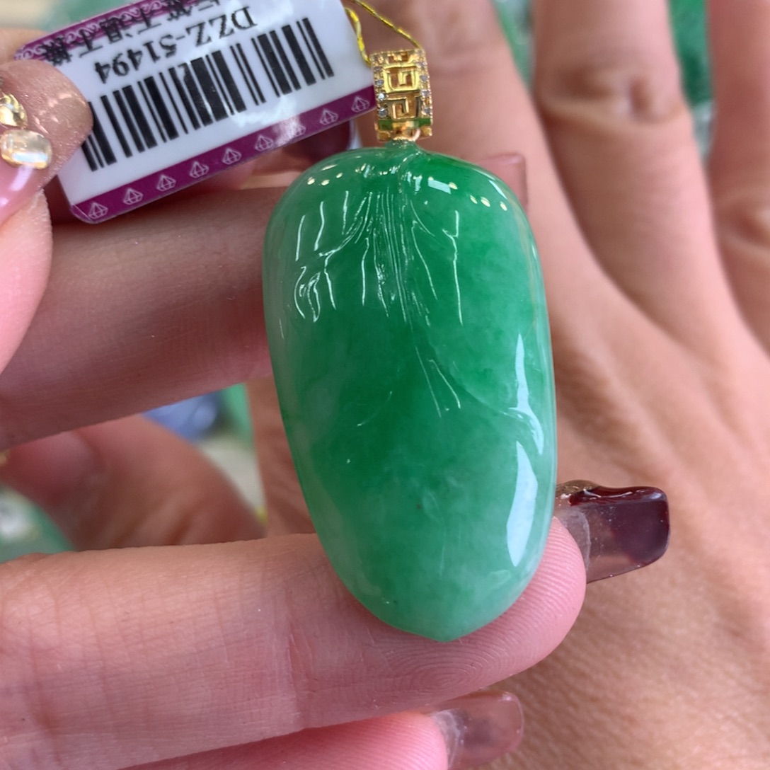 翡翠吊坠(不含链)18K金镶嵌@****