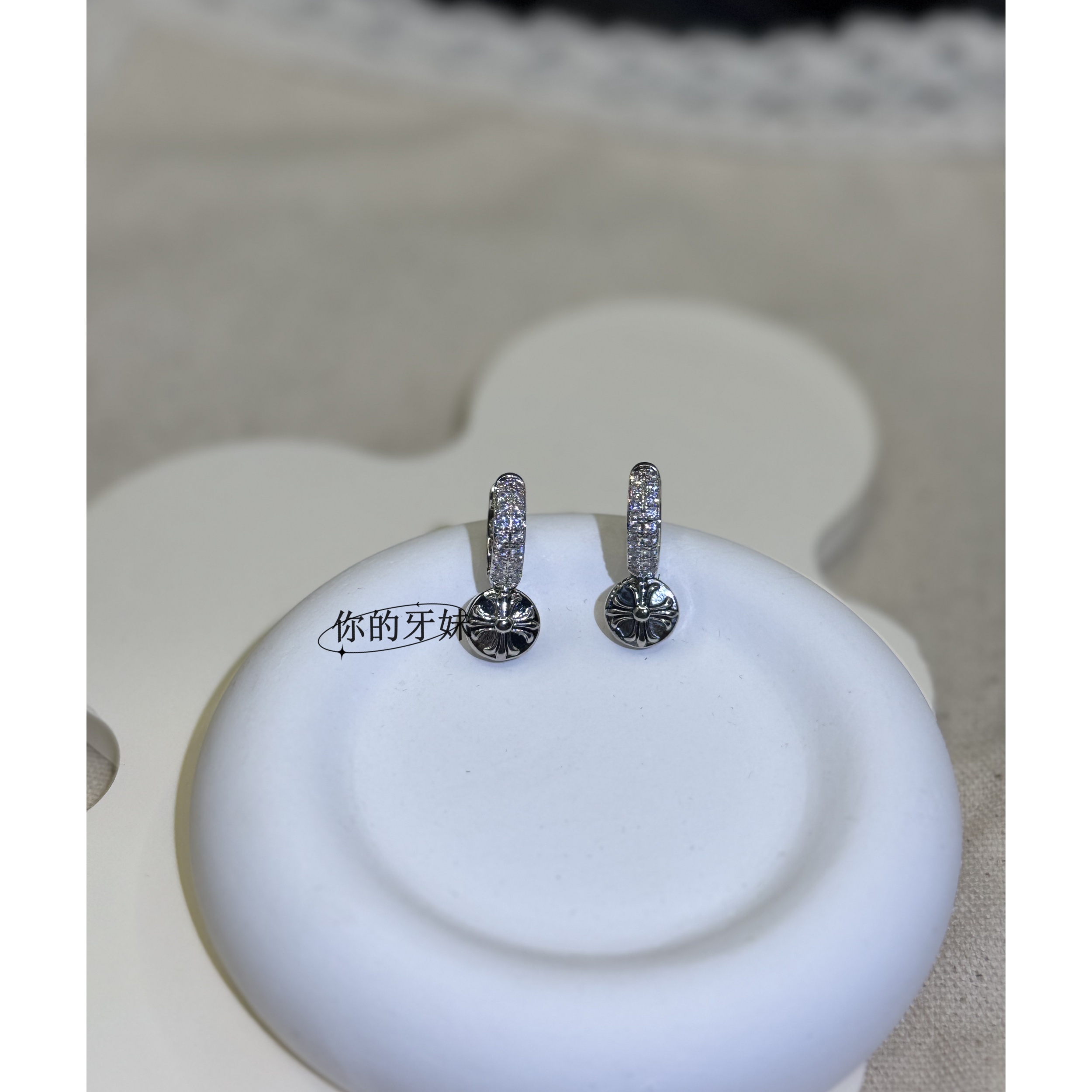 合金耳饰 圆十字耳钉ED262复古时尚百搭轻奢法式