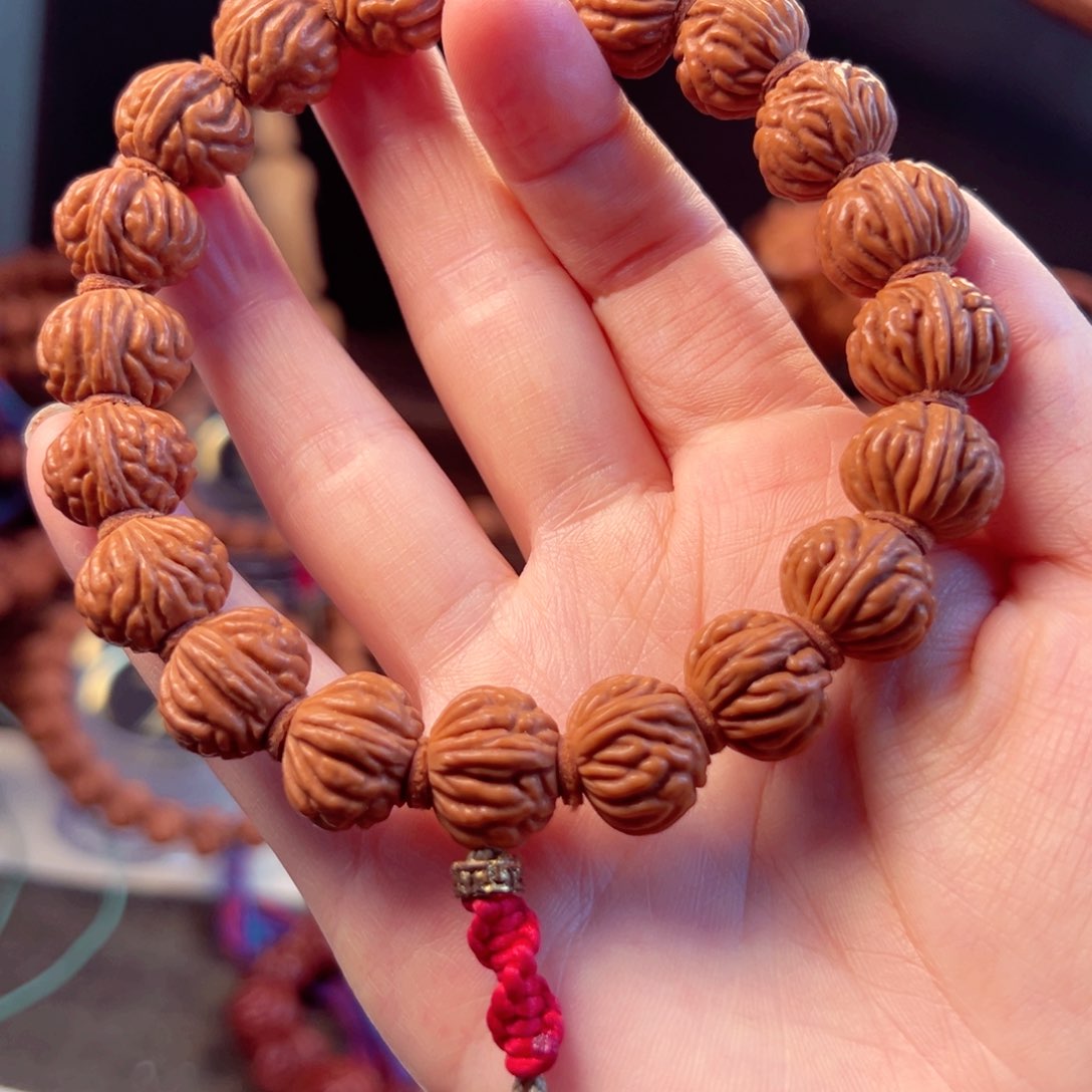 【闪购商品】桃核吊坠15野生红莲