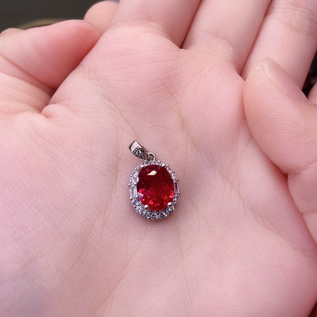 红宝石吊坠(赠链)银S925镶嵌