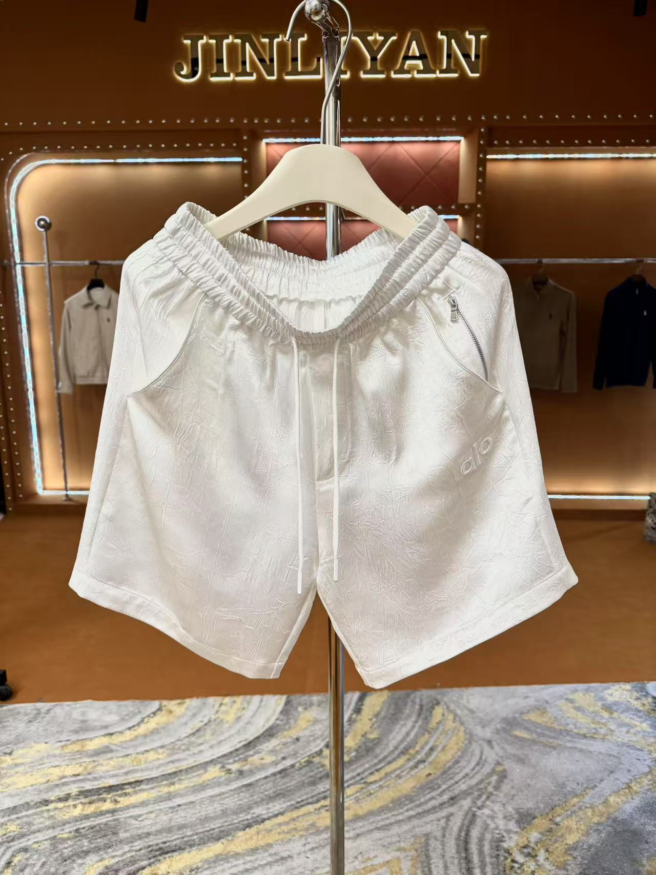 2025新款男士夏季轻奢经典休闲短裤-香港祥 庭【FX-1607】白 