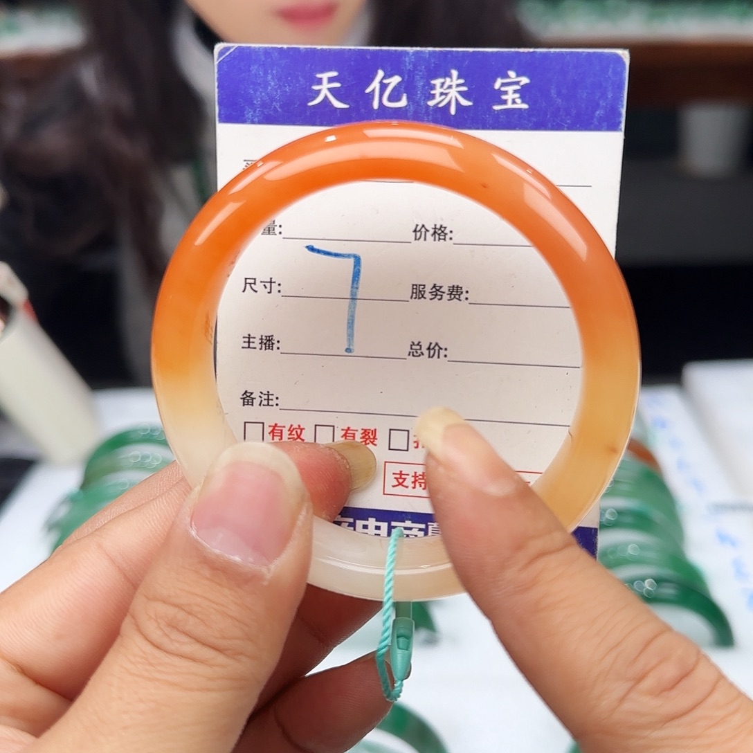 石英质玉未镶嵌多样性发其一