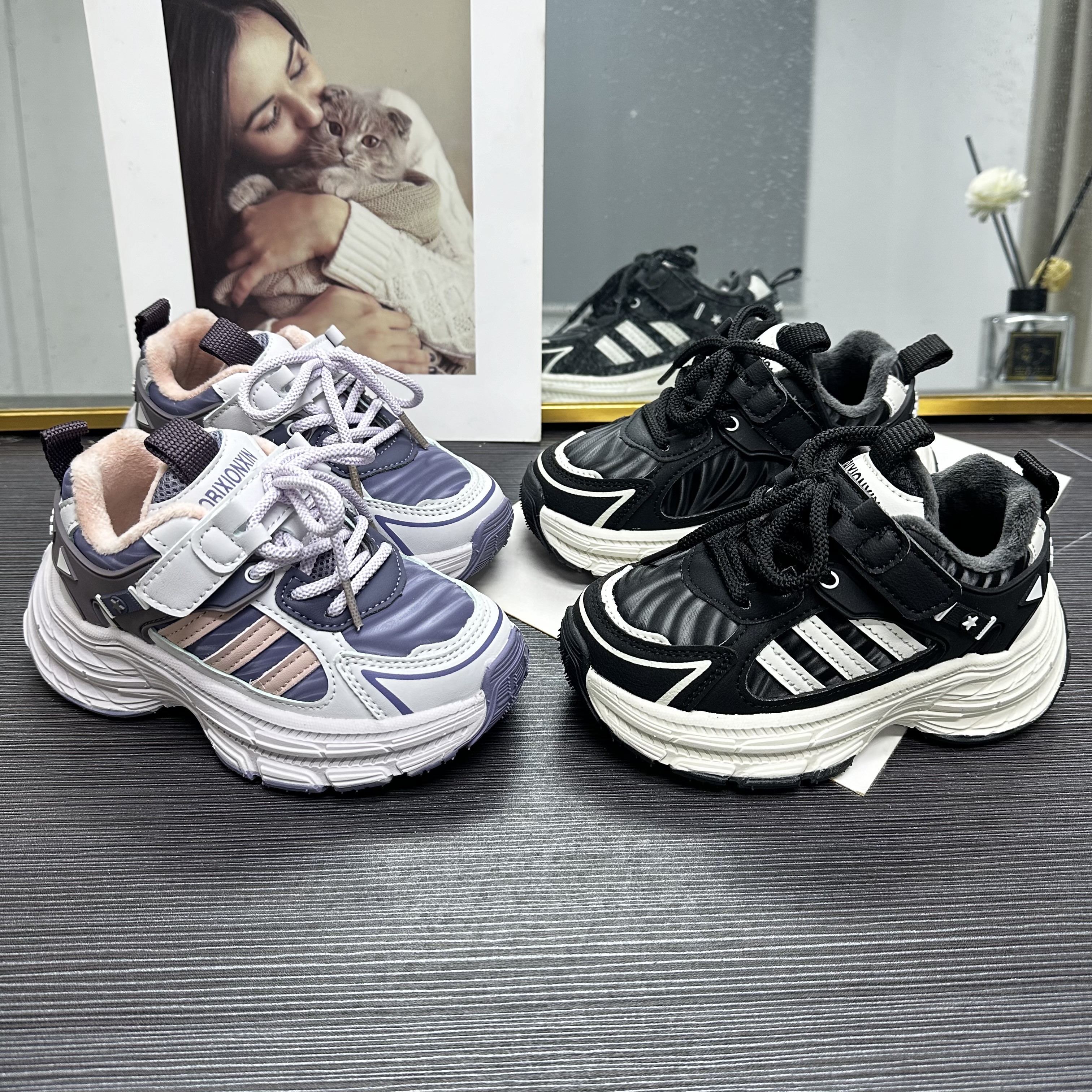 《2024》冬季新款儿童加绒加厚男童女童运动休闲鞋登山鞋百搭时尚