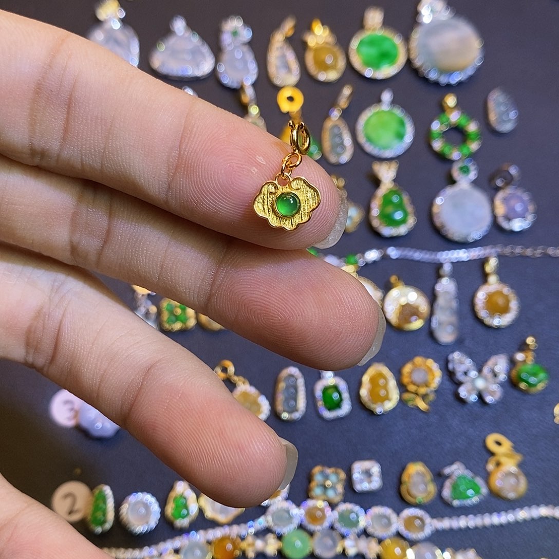 吊坠(不含链)银S925镶嵌翡翠