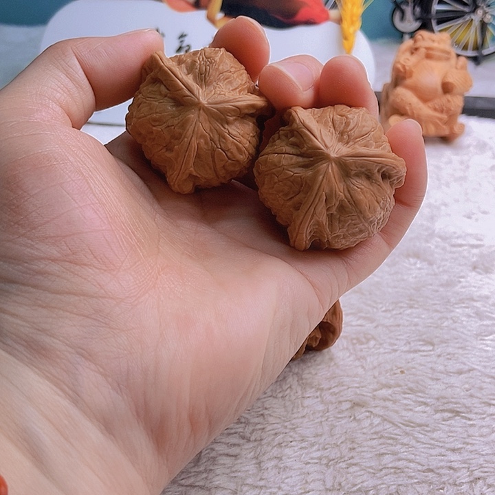把件文玩核桃降*三棱