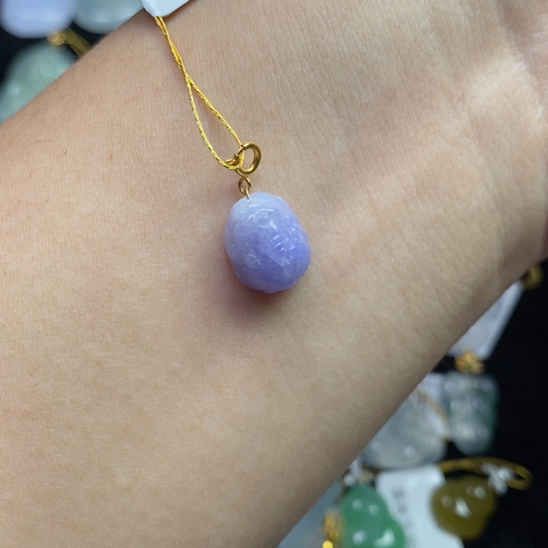 翡翠18K金镶嵌颈饰貔貅