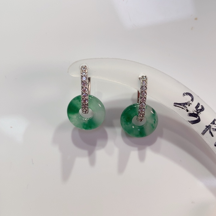 石英质玉（非洲翠）合金手镯