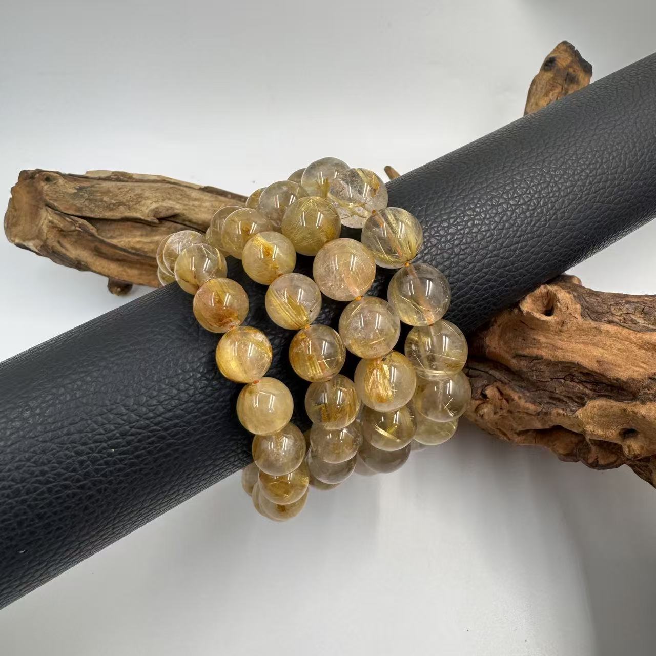 【爱上水晶】Z107 高货金钛晶手串 多样性发其一