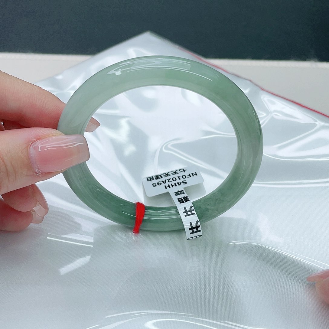 翡翠手镯未镶嵌圆54