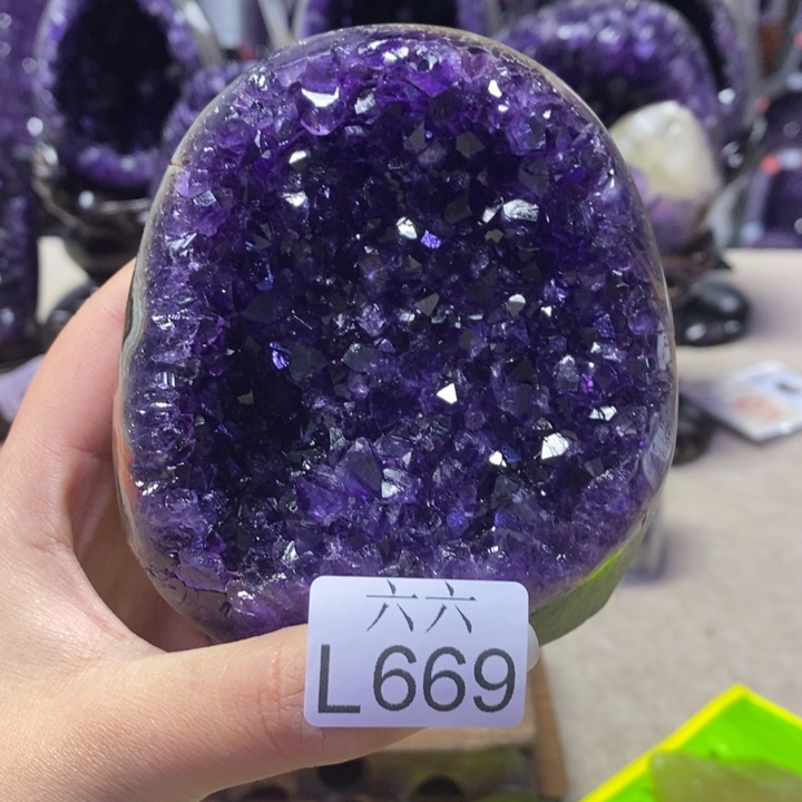 水晶未镶嵌大型摆件（非配饰）