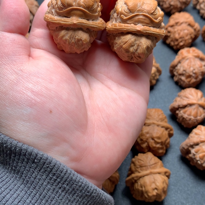 ℳ***এ核桃手串/手链蛤蟆