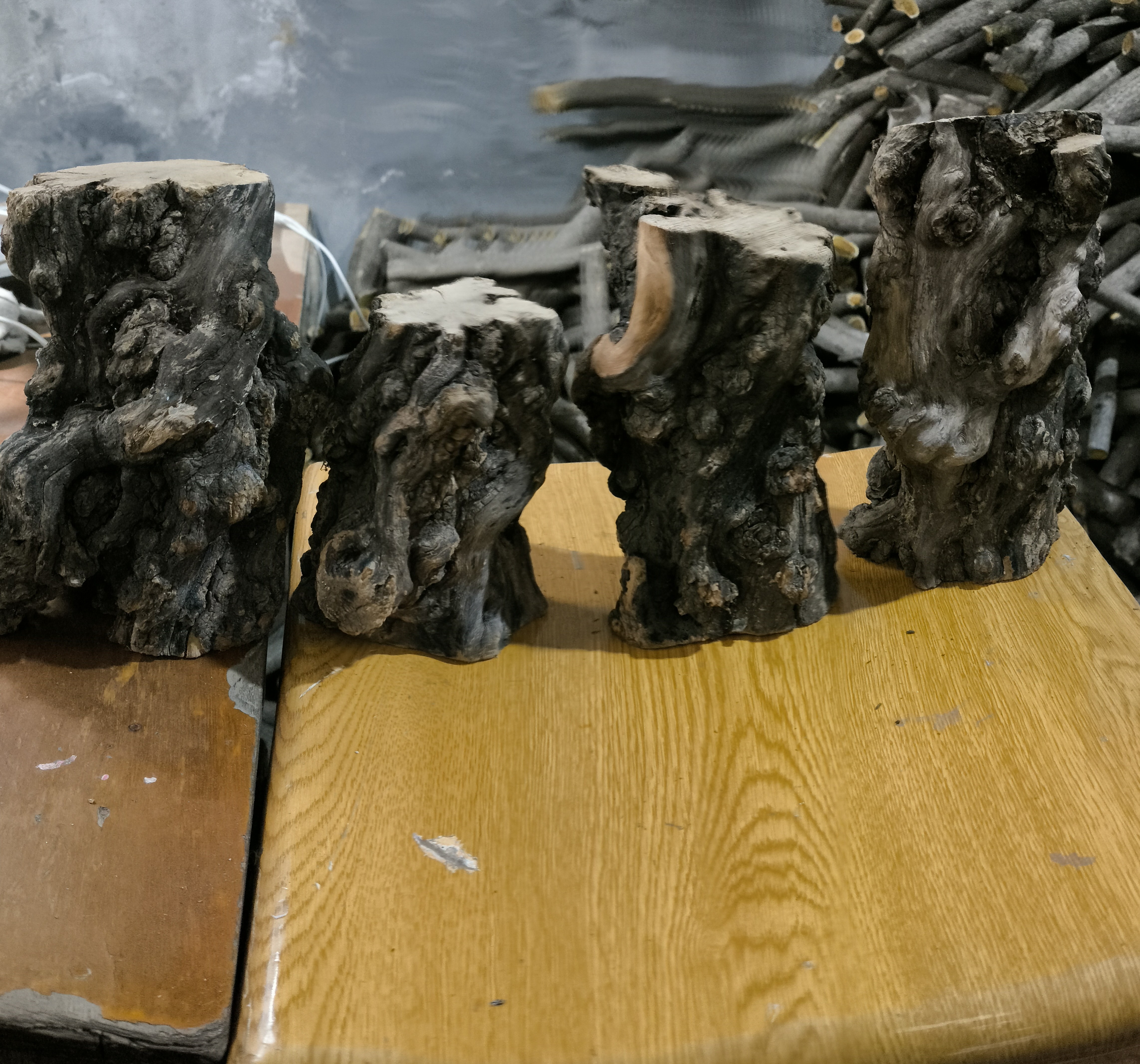 石榴木随形摆件底座手把件