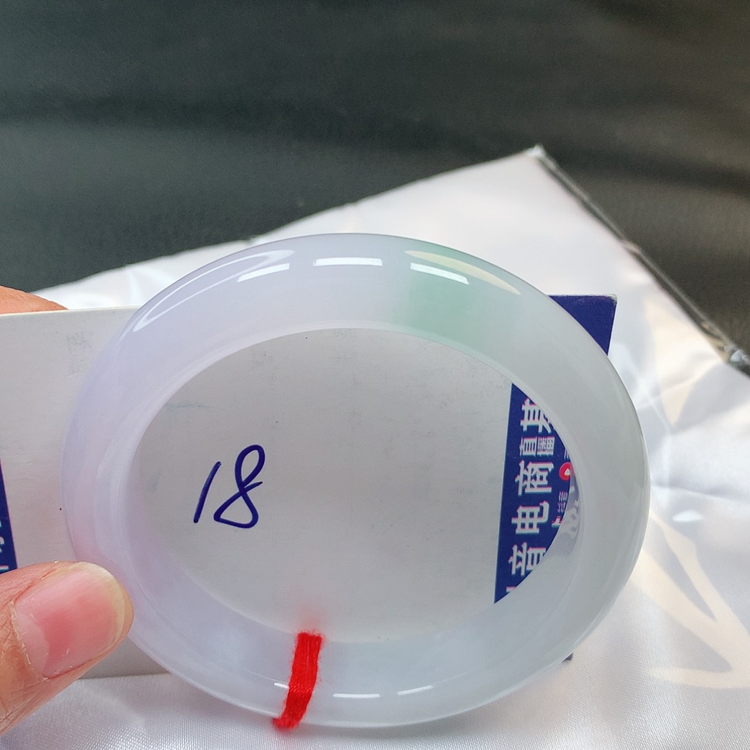 翡翠手镯未镶嵌18号