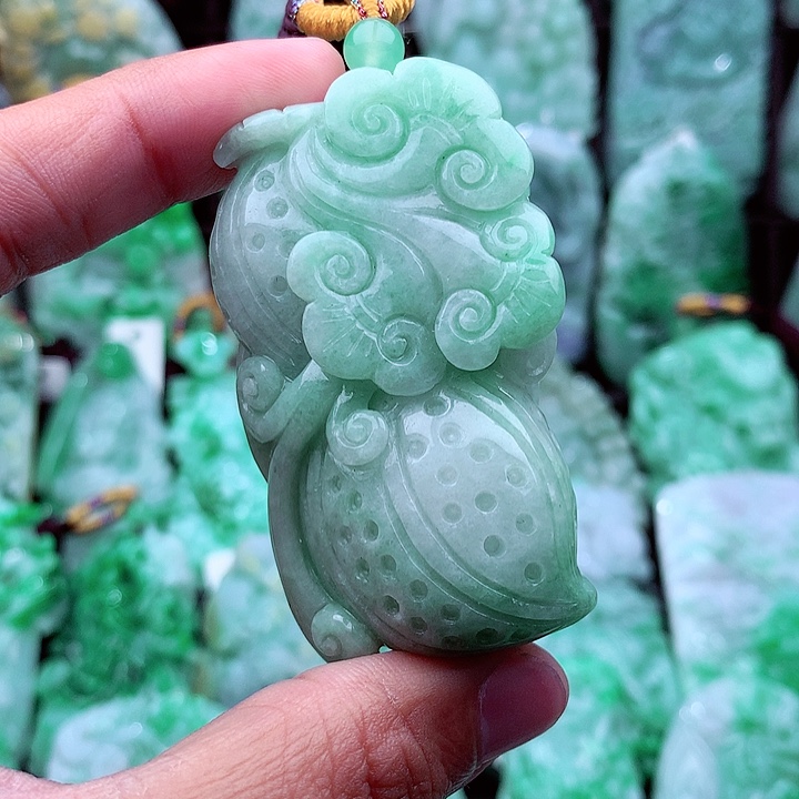 翡翠吊坠(不含链)未镶嵌