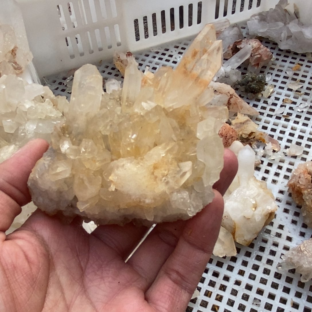 水晶水晶原石摆件未镶嵌