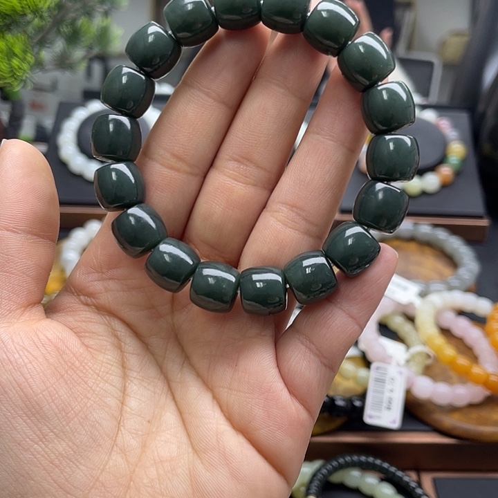 和田玉未镶嵌手串