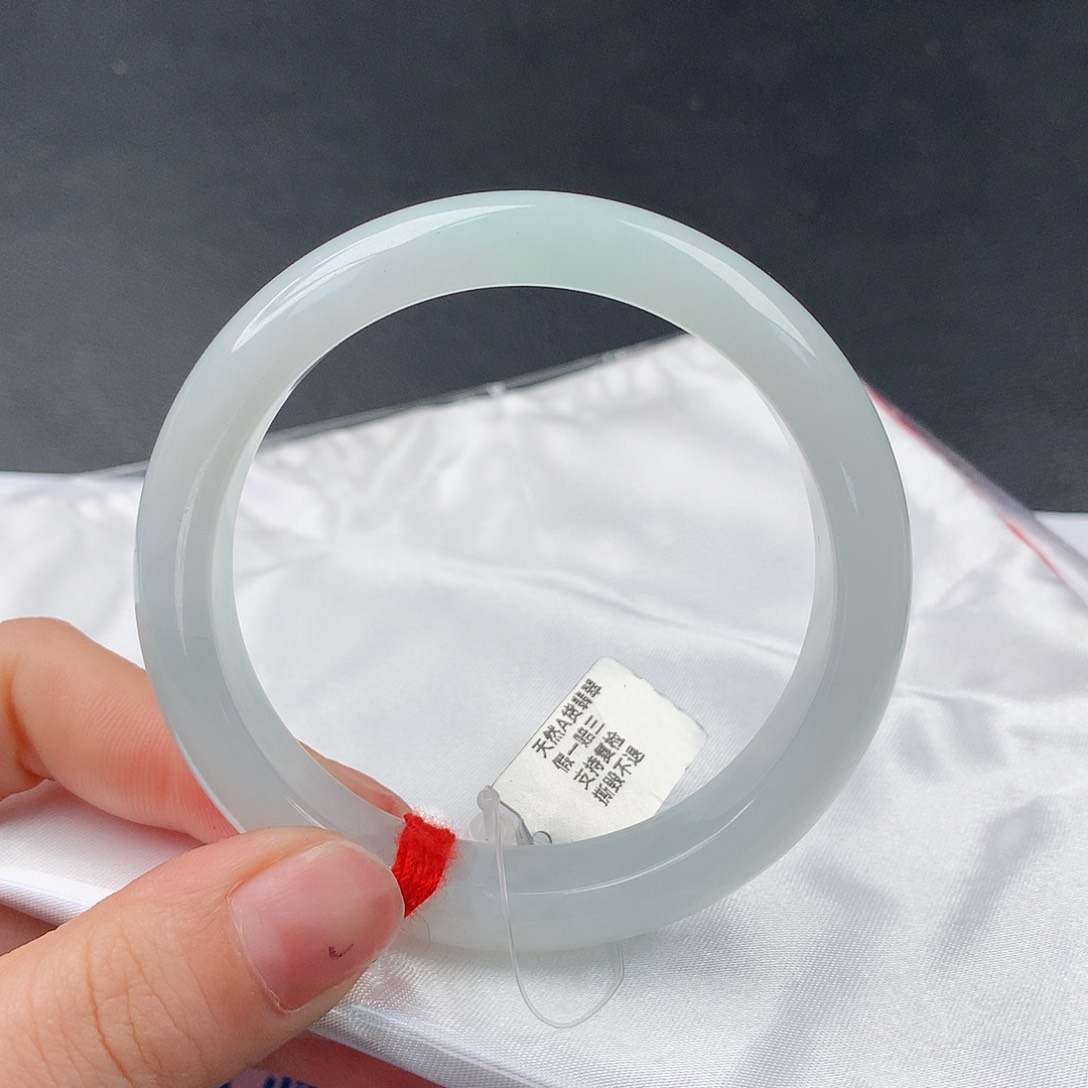 翡翠手镯未镶嵌0052正55