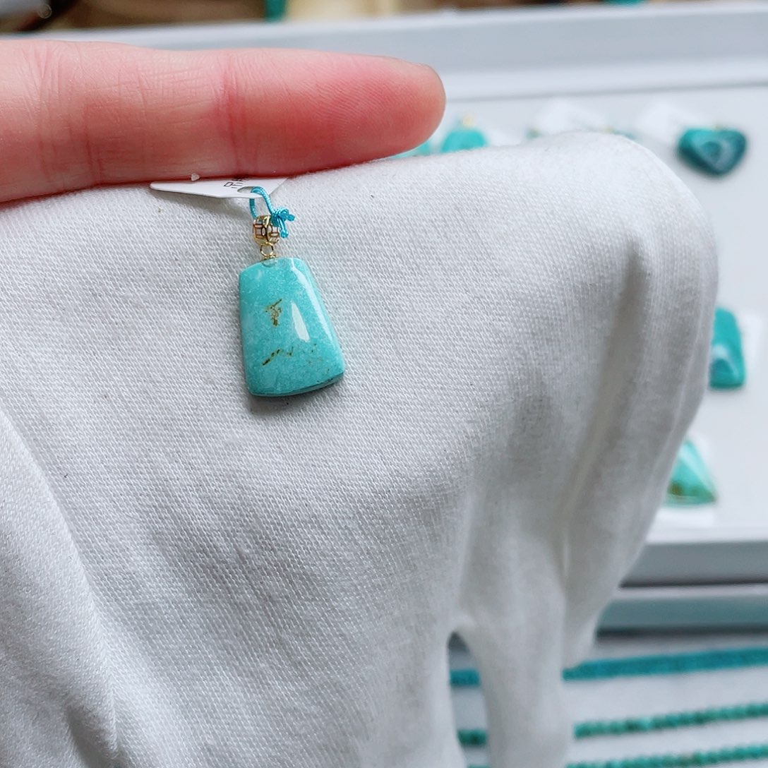 绿松石18K金镶嵌绿松石